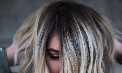 Омбре в сочетании с мелированием – новинка в мире моды Омбре на мелированные волосы средней длины