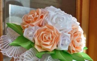 Как собрать букет для невесты своими руками – мастер-классы и советы по подбору цветов Букет невесты из роз своими руками пошагово